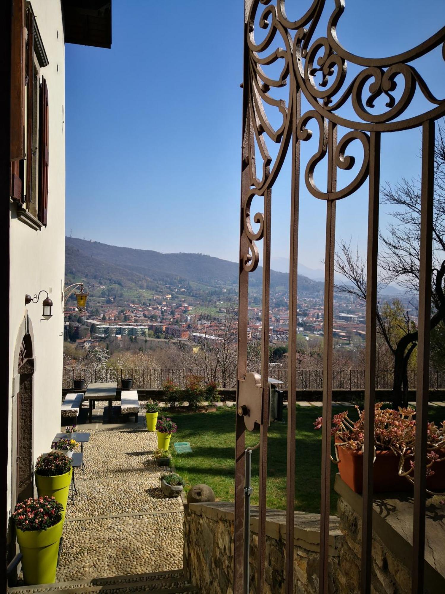 B&B Dimora Delle Donnole Bergamo Alta Exteriér fotografie