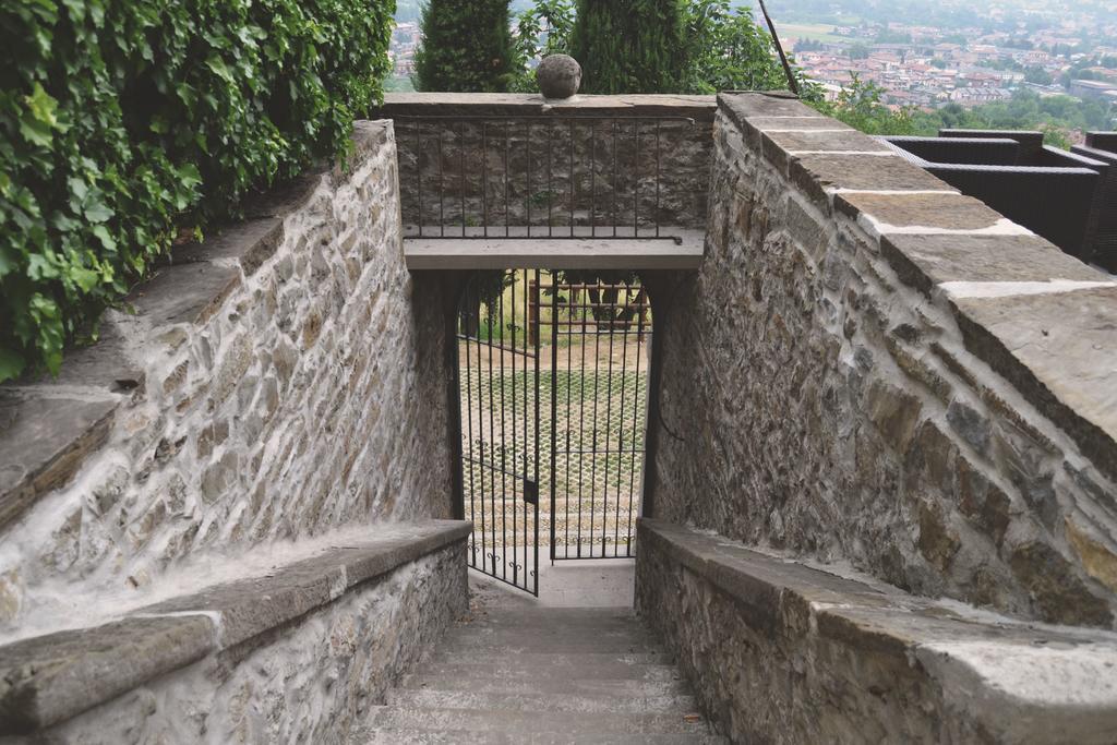 B&B Dimora Delle Donnole Bergamo Alta Exteriér fotografie