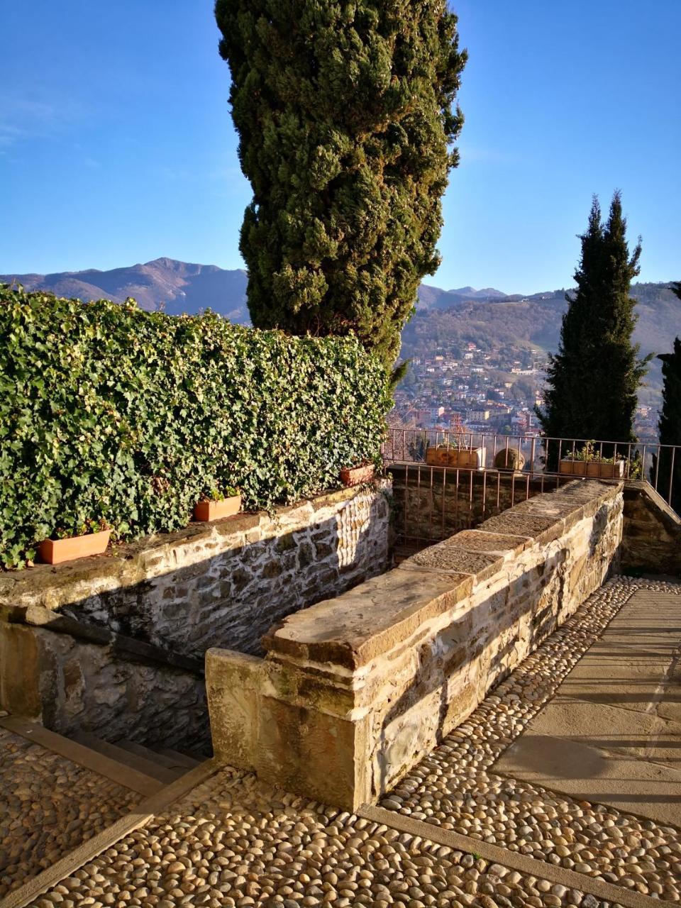 B&B Dimora Delle Donnole Bergamo Alta Exteriér fotografie